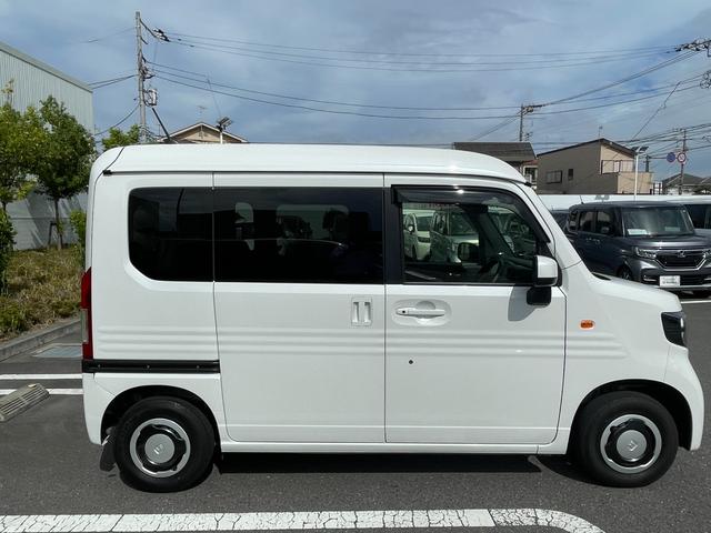 Ｎ－ＶＡＮ＋スタイル ファン　キーフリー　ＷＳＲＳ　フルフラットシート　ＵＳＢポート　整備記録簿　運転席エアバッグ　スマートキー　クルーズコントロール　パワーウィンドー　アイドリングストップ　ＥＴＣ　両側スライド　ＰＳ（7枚目）