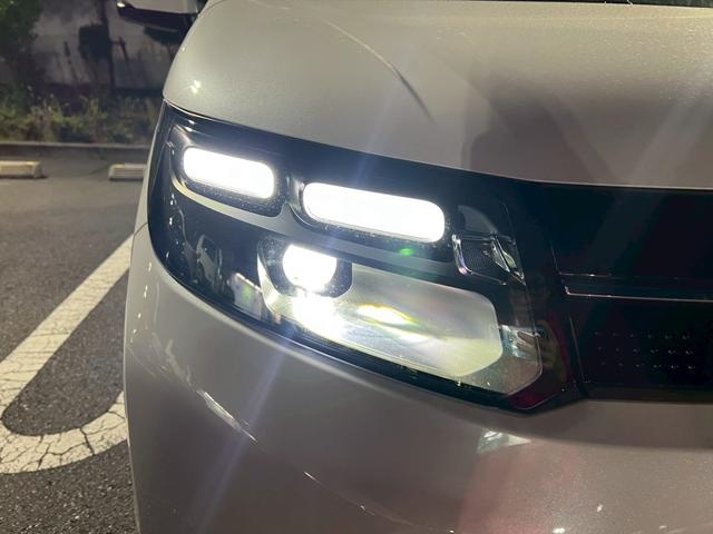 フリード エアー　クルコン　横滑り防止機能　サイドカーテンエアバック　フルオートエアコン　キーレス　衝突軽減　パワーステアリング　Ｂカメラ　ＥＴＣ　パワーウィンドウ　エアバック　ＡＢＳ　エコモード　ＵＳＢ　フルセグ（24枚目）