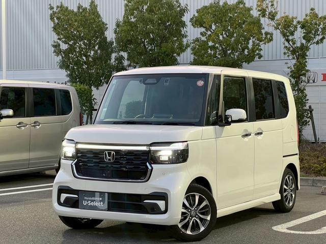 Ｎ－ＢＯＸカスタム ベースグレード　ＵＳＢ接続　Ｄレコ　ベンチシート　オートエアコン　スマートキ　ＬＥＤ　盗難防止装置　クルコン　ＥＴＣ　バックカメラ　フルセグＴＶ　パワーステアリング　エアバッグ　ＥＳＣ　フリーキー　ＣＭＢＳ　禁煙（2枚目）