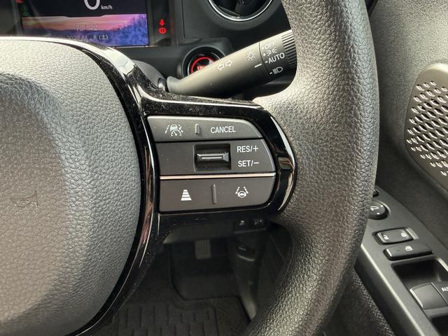 Ｎ－ＢＯＸカスタム ベースグレード　ＵＳＢ接続　Ｄレコ　ベンチシート　オートエアコン　スマートキ　ＬＥＤ　盗難防止装置　クルコン　ＥＴＣ　バックカメラ　フルセグＴＶ　パワーステアリング　エアバッグ　ＥＳＣ　フリーキー　ＣＭＢＳ　禁煙（14枚目）