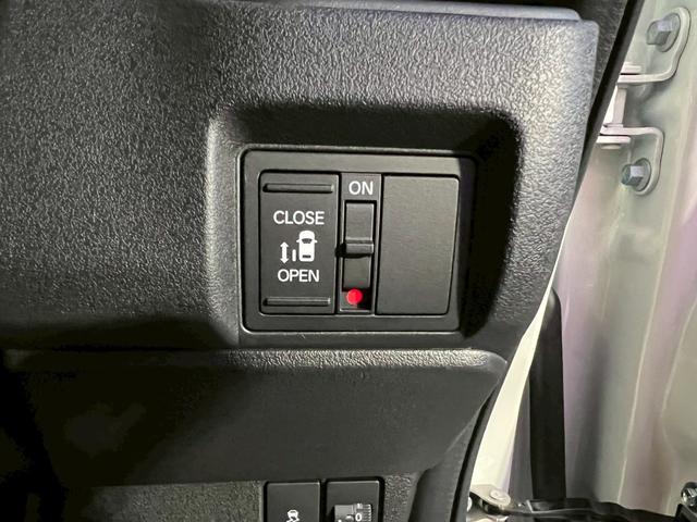 Ｎ－ＢＯＸカスタム ベースグレード　ＵＳＢ接続　Ｄレコ　ベンチシート　オートエアコン　スマートキ　ＬＥＤ　盗難防止装置　クルコン　ＥＴＣ　バックカメラ　フルセグＴＶ　パワーステアリング　エアバッグ　ＥＳＣ　フリーキー　ＣＭＢＳ　禁煙（22枚目）