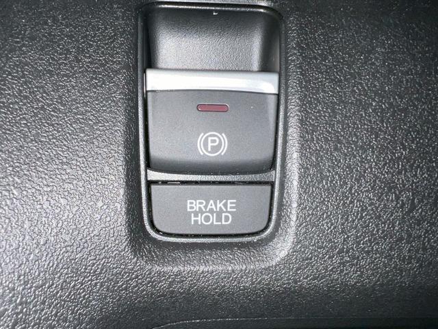 Ｎ－ＢＯＸカスタム ベースグレード　ＵＳＢ接続　Ｄレコ　ベンチシート　オートエアコン　スマートキ　ＬＥＤ　盗難防止装置　クルコン　ＥＴＣ　バックカメラ　フルセグＴＶ　パワーステアリング　エアバッグ　ＥＳＣ　フリーキー　ＣＭＢＳ　禁煙（26枚目）