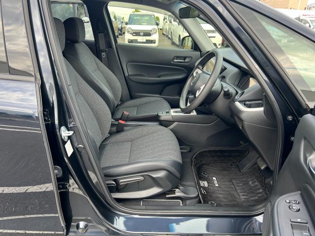 フィット ホーム 衝突軽減ブレーキ ワンオーナー リアカメ LEDライト フルセグTV 記録簿付 エアバッグ iストップ スマ-トキ- 盗難防止装置 ETC車載器 Wエアバック フルオートエアコン DVD(13枚目)