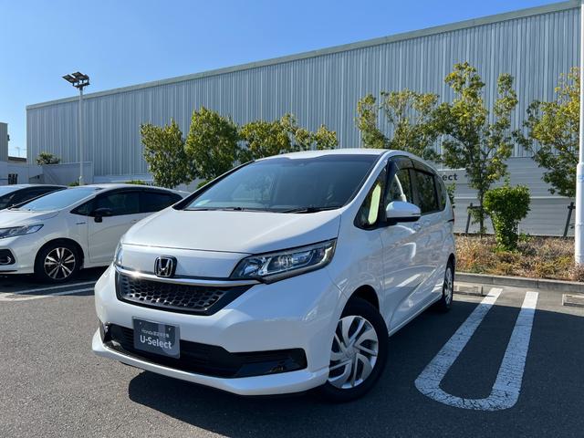 フリード Ｇ・ホンダセンシング　Ｆセグ　ｉストップ　Ｗエアバッグ　パワーウィンドウ　アクティブクルーズコントロール　スマートキ　カーテンエアバッグ　カラーバックモニター　整備点検記録簿　ＶＳＡ　エアコン　ＵＳＢ（3枚目）