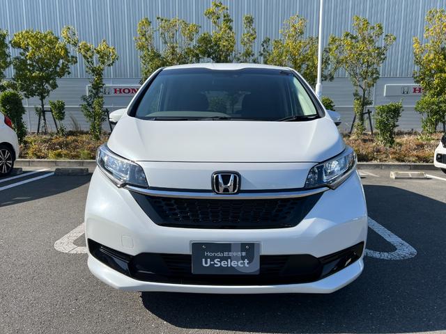 フリード Ｇ・ホンダセンシング　Ｆセグ　ｉストップ　Ｗエアバッグ　パワーウィンドウ　アクティブクルーズコントロール　スマートキ　カーテンエアバッグ　カラーバックモニター　整備点検記録簿　ＶＳＡ　エアコン　ＵＳＢ（5枚目）