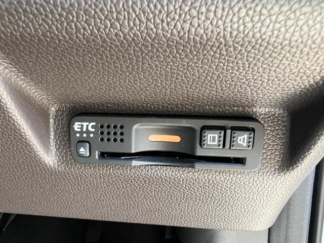 フリード Ｇ・ホンダセンシング　Ｆセグ　ｉストップ　Ｗエアバッグ　パワーウィンドウ　アクティブクルーズコントロール　スマートキ　カーテンエアバッグ　カラーバックモニター　整備点検記録簿　ＶＳＡ　エアコン　ＵＳＢ（23枚目）