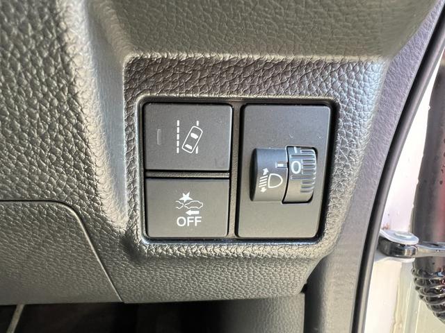 Ｎ－ＢＯＸカスタム Ｇ・Ｌターボホンダセンシング　４ＷＤ　クリアランスソナー　地デジ　サイドカーテンエアバック　Ｂモニター　ＬＥＤライト　ＶＳＡ　ターボエンジン　キーレスエントリー　スマキー　フルオートエアコン　パワステ　前席シートヒーター　ＥＴＣ（10枚目）
