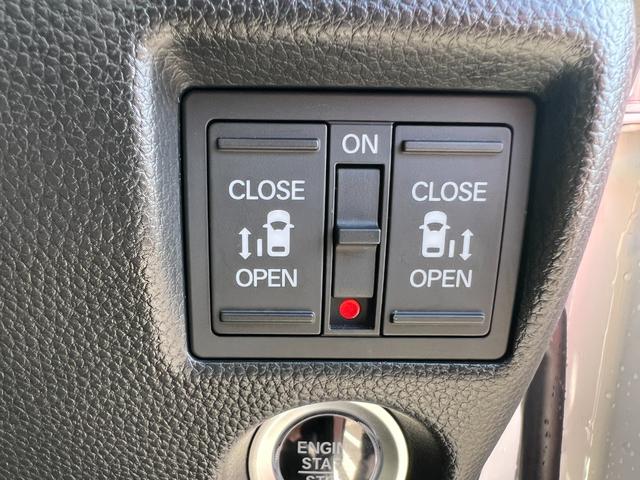 Ｎ－ＢＯＸカスタム Ｇ・Ｌターボホンダセンシング　４ＷＤ　クリアランスソナー　地デジ　サイドカーテンエアバック　Ｂモニター　ＬＥＤライト　ＶＳＡ　ターボエンジン　キーレスエントリー　スマキー　フルオートエアコン　パワステ　前席シートヒーター　ＥＴＣ（12枚目）