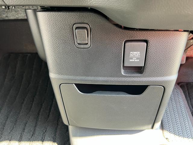 Ｎ－ＢＯＸカスタム Ｇ・Ｌターボホンダセンシング　フルセ　両側ＰＷスライドドア　Ｂモニタ　Ｉストップ　セキュリティー　クルーズコントロール　ナビＴＶ　キーレスエントリー　ＶＳＡ　ベンチＳ　ＬＥＤランプ　助手席エアバック（10枚目）