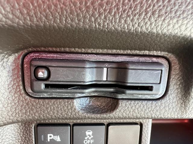 Ｎ－ＢＯＸ Ｌ　衝突回避支援ブレーキ　Ｉ－ＳＴＯＰ　クリソナ　ドラレコ付　ＰＷ　パワステ　Ｓヒーター　１オ－ナ－　スマ－トキ－　Ｂカメ　地デジＴＶ　ナビ＆ＴＶ　サイドエアバック　横滑り防止　ＥＴＣ車載器　ＤＶＤ（9枚目）