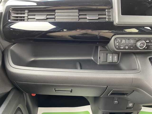 G・L 届出済未使用車 片側電動スライドドア 衝突軽減ブレーキ LEDライト スマートキー プッシュスタート オートエアコン アイドリングストップ 禁煙車 パワーステアリング パワーウインドウ 修復歴無(23枚目)