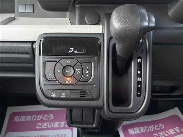 スペーシア ハイブリッドG 届出済未使用車 スズキセーフティサポート 横滑り防止装置 両側スライドドア オートエアコン オートライト プッシュスタート スマートキー パワーウインドウ アイドリングストップ 禁煙車 修復歴無(19枚目)
