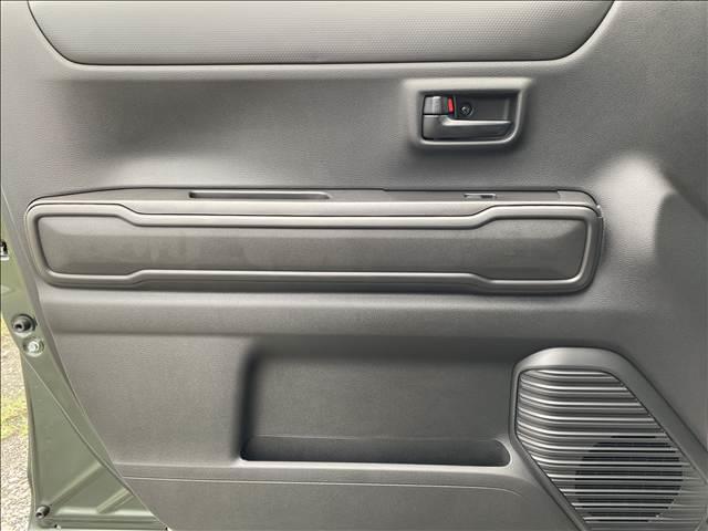 ハスラー ハイブリッドG 届出済未使用車 ハイブリッド スマートキー 衝突軽減ブレーキ 横滑り防止装置 LEDランプ 禁煙車 オートエアコン セキュリティアラーム パワーステアリング パワーウインドウ 修復歴無(17枚目)