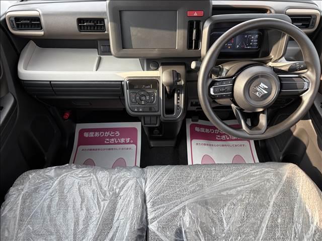 スペーシア ハイブリッドＧ　届出済未使用車　スズキセーフティサポート　横滑り防止装置　両側スライドドア　オートエアコン　オートライト　プッシュスタート　スマートキー　パワーウインドウ　アイドリングストップ　禁煙車　修復歴無（10枚目）