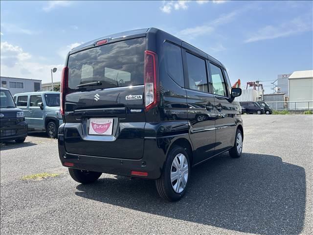 スペーシア ハイブリッドＧ　届出済未使用車　スズキセーフティサポート　横滑り防止装置　両側スライドドア　オートエアコン　オートライト　プッシュスタート　スマートキー　パワーウインドウ　アイドリングストップ　禁煙車　修復歴無（7枚目）