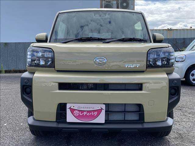 タフト Ｘ　届出済未使用車　スカイフィールトップ　スマートキー　衝突軽減ブレーキシステム　横滑り防止装置　ＬＥＤ　　禁煙車　オートエアコン　セキュリティアラーム　　パワーステアリング　パワーウインドウ　修復歴無（5枚目）