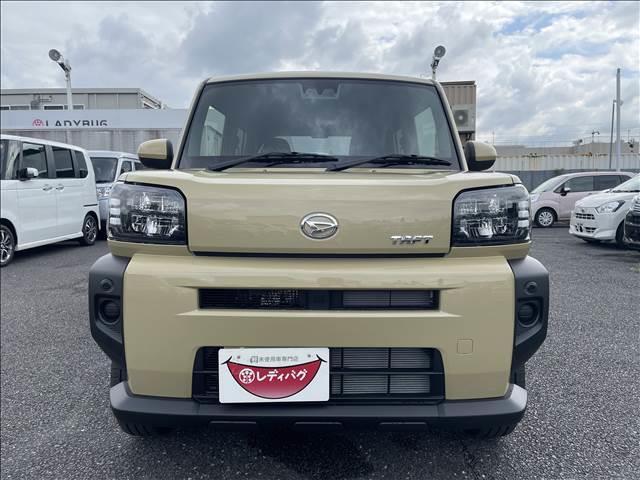 タフト Ｘ　届出済未使用車　スカイフィールトップ　スマートキー　衝突軽減ブレーキシステム　横滑り防止装置　ＬＥＤ　　禁煙車　オートエアコン　セキュリティアラーム　　パワーステアリング　パワーウインドウ　修復歴無（5枚目）