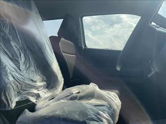 ワゴンＲ ＦＸ　届出済未使用車　ＣＤプレーヤー付き　衝突軽減ブレーキ　横滑り防止装置　ヘッドランプハロゲン　スマートキー　禁煙車　オートエアコン　セキュリティアラーム　パワーウインドウ　修復歴無（15枚目）