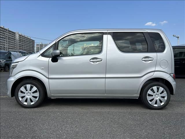 ワゴンＲ ＦＸ　届出済未使用車　ＣＤプレーヤー付き　衝突軽減ブレーキ　横滑り防止装置　ヘッドランプハロゲン　スマートキー　禁煙車　オートエアコン　セキュリティアラーム　パワーウインドウ　修復歴無（7枚目）