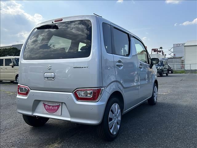 ワゴンＲ ＦＸ　届出済未使用車　ＣＤプレーヤー付き　衝突軽減ブレーキ　横滑り防止装置　ヘッドランプハロゲン　スマートキー　禁煙車　オートエアコン　セキュリティアラーム　パワーウインドウ　修復歴無（10枚目）