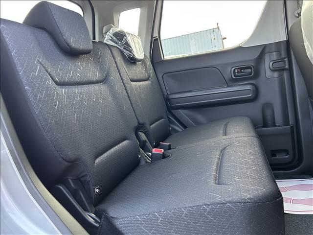 ワゴンＲ ＦＸ　届出済未使用車　ＣＤプレーヤー付き　衝突軽減ブレーキ　横滑り防止装置　ヘッドランプハロゲン　スマートキー　禁煙車　オートエアコン　セキュリティアラーム　パワーウインドウ　修復歴無（20枚目）