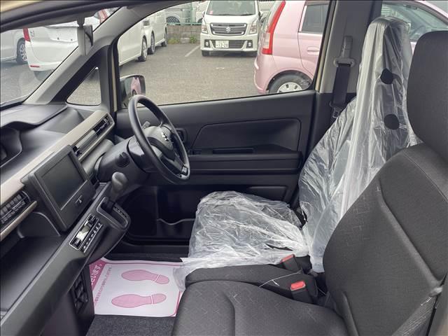 ワゴンR FX 届出済未使用車 衝突軽減ブレーキ 横滑り防止装置 スマートキー ヘッドランプハロゲン 禁煙車 オートエアコン セキュリティアラーム パワーステアリング パワーウインドウ 修復歴無(5枚目)