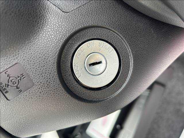 ミライース L SAIII 届出済未使用車 衝突軽減ブレーキシステム アイドリングストップ コーナーセンサー付き パーキングセンサー マニュアルエアコン キーレスエントリー 禁煙車 パワーステアリング 修復歴無(17枚目)