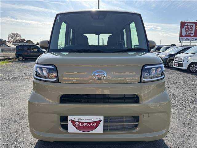 タント L 届出済未使用車 衝突軽減ブレーキ ピラーレス アイドリングストップ コーナーセンサー 横滑り防止装置 LEDヘッドライト 禁煙車 スマートキー パワーステアリング 修復歴無(5枚目)