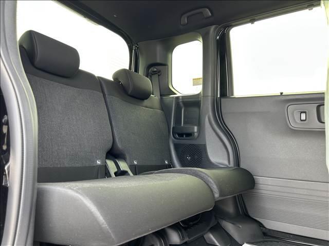 ★★★新車購入時にかかる重量税や自動車税はナンバー登録時にディーラーが支払い済です。税金を節約できます！★★★