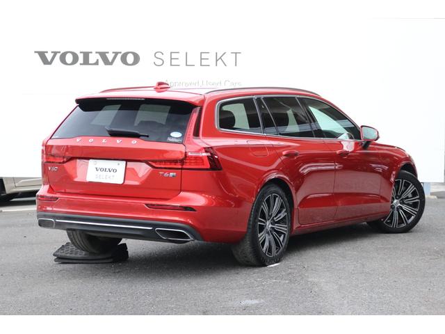 Ｖ６０ Ｔ６　ツインエンジン　ＡＷＤ　インスクリプション　認定中古車　マッサージ機能付黒本革　元試乗車　禁煙車（3枚目）