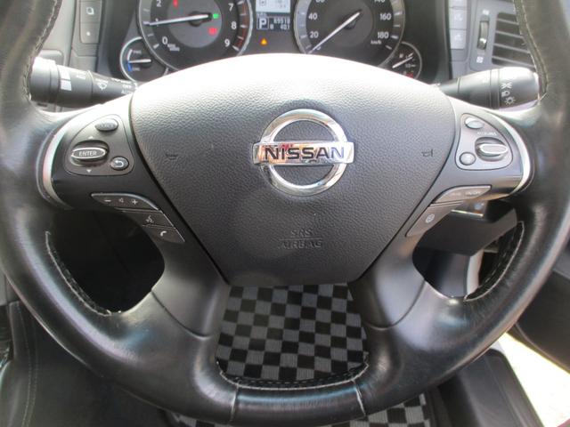 シーマ ハイブリッド　ＶＩＰ　Ｇ　ワンオーナー皮サンルーフナビフルセグＴＶＢモニター後席プライベートシアターシステムオートクルーズレーンキープアシスト冷暖房シート（8枚目）