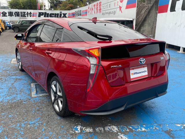 プリウス Ｓツーリングセレクション　禁煙車　メモリナビ　ＴＶ　Ｂｌｕｅｔｏｏｔｈ接続　ＳＤ再生　バックカメラ　ＥＴＣ　Ｗシートヒータ　黒合皮シート　ＬＥＤオートライト　ステアスイッチ　電動コーナーポール　専用ＣＰ付１７インチＡＷ（12枚目）