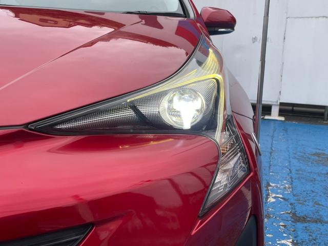 プリウス Ｓツーリングセレクション　禁煙車　メモリナビ　ＴＶ　Ｂｌｕｅｔｏｏｔｈ接続　ＳＤ再生　バックカメラ　ＥＴＣ　Ｗシートヒータ　黒合皮シート　ＬＥＤオートライト　ステアスイッチ　電動コーナーポール　専用ＣＰ付１７インチＡＷ（18枚目）