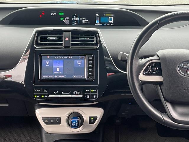 プリウス Ｓツーリングセレクション　禁煙車　メモリナビ　ＴＶ　Ｂｌｕｅｔｏｏｔｈ接続　ＳＤ再生　バックカメラ　ＥＴＣ　Ｗシートヒータ　黒合皮シート　ＬＥＤオートライト　ステアスイッチ　電動コーナーポール　専用ＣＰ付１７インチＡＷ（42枚目）