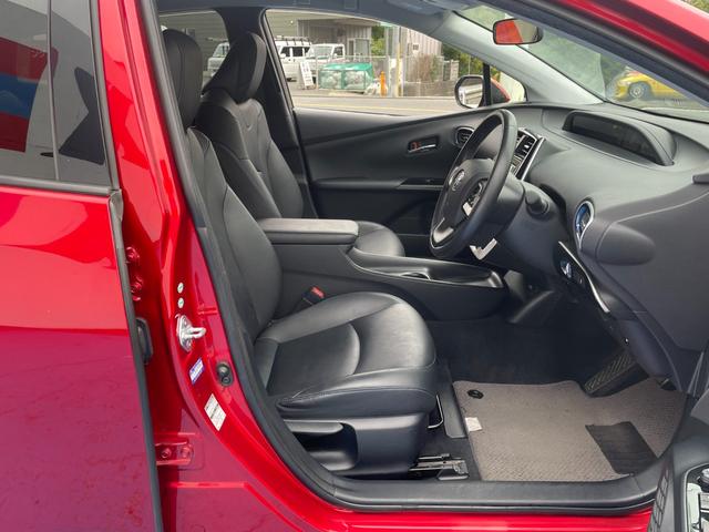 プリウス Ｓツーリングセレクション　禁煙車　メモリナビ　ＴＶ　Ｂｌｕｅｔｏｏｔｈ接続　ＳＤ再生　バックカメラ　ＥＴＣ　Ｗシートヒータ　黒合皮シート　ＬＥＤオートライト　ステアスイッチ　電動コーナーポール　専用ＣＰ付１７インチＡＷ（44枚目）
