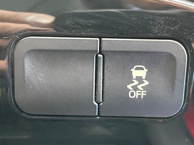 プリウス Ｓツーリングセレクション　禁煙車　メモリナビ　ＴＶ　Ｂｌｕｅｔｏｏｔｈ接続　ＳＤ再生　バックカメラ　ＥＴＣ　Ｗシートヒータ　黒合皮シート　ＬＥＤオートライト　ステアスイッチ　電動コーナーポール　専用ＣＰ付１７インチＡＷ（56枚目）