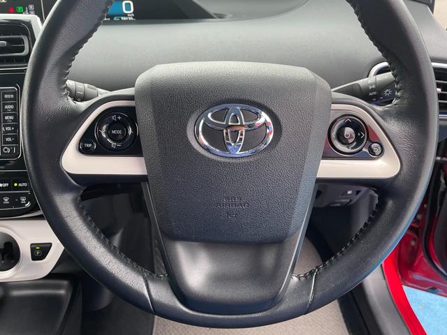 プリウス Ｓツーリングセレクション　禁煙車　メモリナビ　ＴＶ　Ｂｌｕｅｔｏｏｔｈ接続　ＳＤ再生　バックカメラ　ＥＴＣ　Ｗシートヒータ　黒合皮シート　ＬＥＤオートライト　ステアスイッチ　電動コーナーポール　専用ＣＰ付１７インチＡＷ（57枚目）