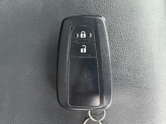 プリウス Ｓツーリングセレクション　禁煙車　メモリナビ　ＴＶ　Ｂｌｕｅｔｏｏｔｈ接続　ＳＤ再生　バックカメラ　ＥＴＣ　Ｗシートヒータ　黒合皮シート　ＬＥＤオートライト　ステアスイッチ　電動コーナーポール　専用ＣＰ付１７インチＡＷ（75枚目）