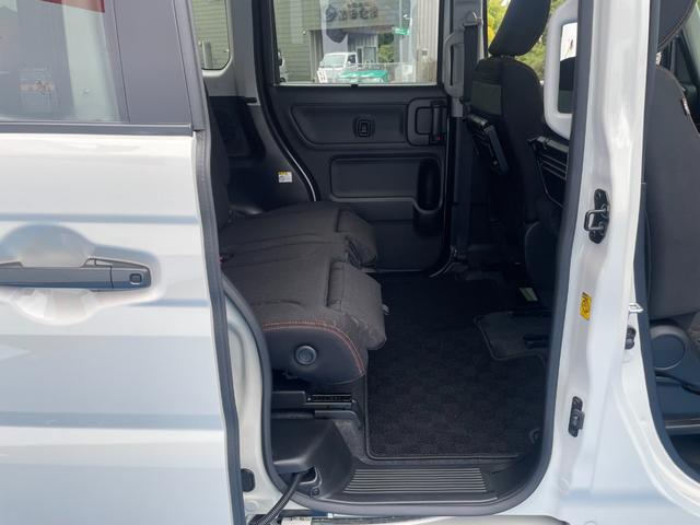 スペーシアギア ハイブリッドＸＺ　ターボ　全方位モニター付メモリーナビ（スズキコネクト）装着車　アダクティブクルーズＩＩ　デュアルカメラブレーキサポート　両側電動扉　左右シートヒーター　ＥＴＣ２．０　ヘッドアップディスプレイ　禁煙車（51枚目）