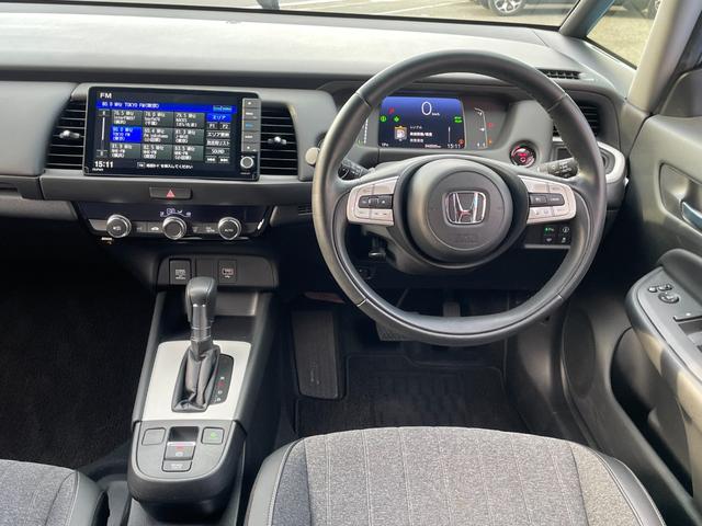 フィット ｅ：ＨＥＶホーム　無限フルエアロ＆ＬＥＤデイライト＆マフラー＆デカールセット　２トーン　コンフォートビューＰＫＧ　純正９インチナビ　バックカメラ　フルセグ　ＤＶＤ　ＢＴ　前後ドラレコ　ＥＴＣ　クリアランスソナー　禁煙車（41枚目）