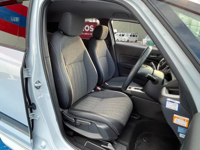 フィット ｅ：ＨＥＶホーム　無限フルエアロ＆ＬＥＤデイライト＆マフラー＆デカールセット　２トーン　コンフォートビューＰＫＧ　純正９インチナビ　バックカメラ　フルセグ　ＤＶＤ　ＢＴ　前後ドラレコ　ＥＴＣ　クリアランスソナー　禁煙車（46枚目）