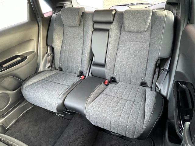 フィット ｅ：ＨＥＶホーム　無限フルエアロ＆ＬＥＤデイライト＆マフラー＆デカールセット　２トーン　コンフォートビューＰＫＧ　純正９インチナビ　バックカメラ　フルセグ　ＤＶＤ　ＢＴ　前後ドラレコ　ＥＴＣ　クリアランスソナー　禁煙車（53枚目）