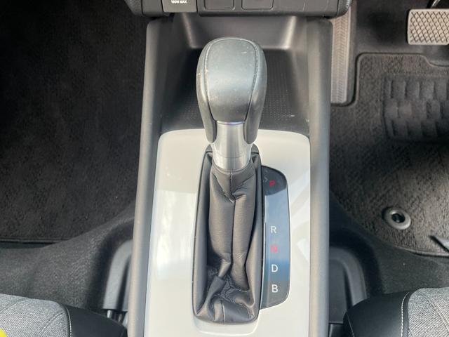 フィット ｅ：ＨＥＶホーム　無限フルエアロ＆ＬＥＤデイライト＆マフラー＆デカールセット　２トーン　コンフォートビューＰＫＧ　純正９インチナビ　バックカメラ　フルセグ　ＤＶＤ　ＢＴ　前後ドラレコ　ＥＴＣ　クリアランスソナー　禁煙車（66枚目）