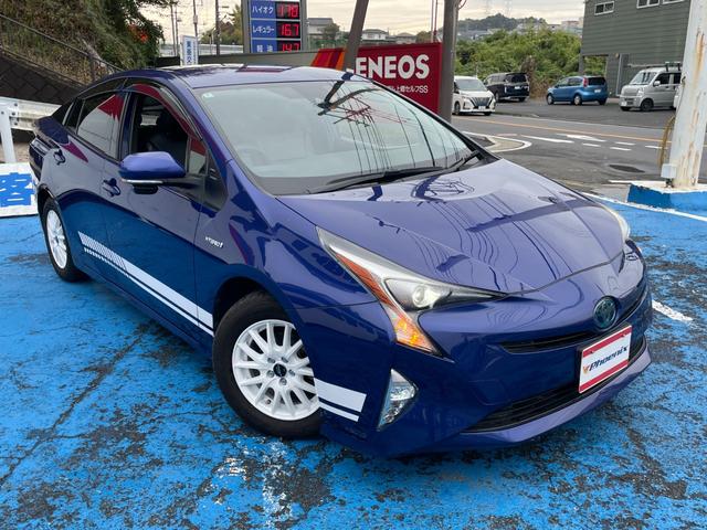 プリウス S 当店買取車 セーフティセンス メモリナビ フルセグ Bluetooth接続 バックカメラ ETC LEDオートライト&フォグ 黒革調シートカバー トノカバー 15インチホワイトAW ディーラー記録簿有(6枚目)