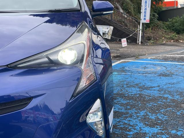 プリウス S 当店買取車 セーフティセンス メモリナビ フルセグ Bluetooth接続 バックカメラ ETC LEDオートライト&フォグ 黒革調シートカバー トノカバー 15インチホワイトAW ディーラー記録簿有(21枚目)