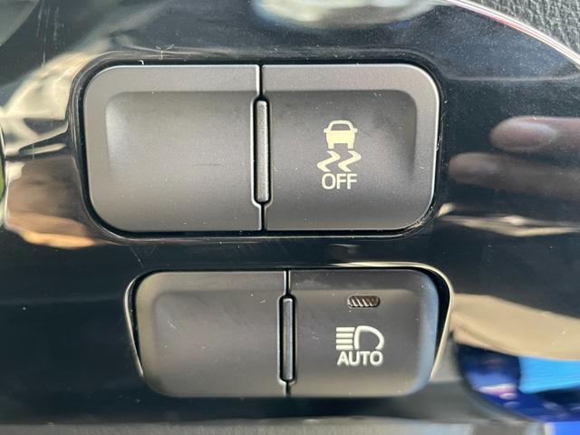 プリウス S 当店買取車 セーフティセンス メモリナビ フルセグ Bluetooth接続 バックカメラ ETC LEDオートライト&フォグ 黒革調シートカバー トノカバー 15インチホワイトAW ディーラー記録簿有(59枚目)