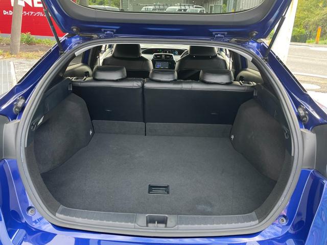 プリウス S 当店買取車 セーフティセンス メモリナビ フルセグ Bluetooth接続 バックカメラ ETC LEDオートライト&フォグ 黒革調シートカバー トノカバー 15インチホワイトAW ディーラー記録簿有(78枚目)