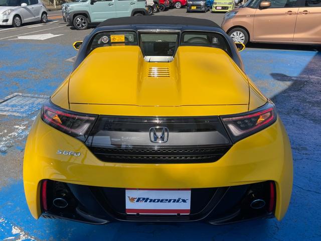 Ｓ６６０ α　６速ＭＴ　モデューロバンパー＆無限エアロ　左右２本出しマフラー　レイズＴＥ３７　アルカンターラステアリング　センターディスプレイ　Ｂｌｕｅｔｏｏｔｈ接続　バックカメラ　Ｗシートヒーター　ＥＴＣ　ＬＥＤ（16枚目）