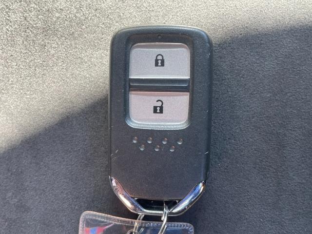 Ｓ６６０ α　６速ＭＴ　モデューロバンパー＆無限エアロ　左右２本出しマフラー　レイズＴＥ３７　アルカンターラステアリング　センターディスプレイ　Ｂｌｕｅｔｏｏｔｈ接続　バックカメラ　Ｗシートヒーター　ＥＴＣ　ＬＥＤ（80枚目）