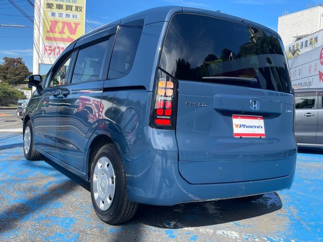 フリード ｅ：ＨＥＶエアー　ホンダセンシング　１１．４型ナビ　フルセグＴＶ　Ｂｌｕｅｔｏｏｔｈ接続　バックカメラ　前後ドラレコ　ＥＴＣ２．０　Ｐソナー　ＬＥＤオートライト　ステアスイッチ　両側電動スライドドア　ＣＭＢＳ　ＬＫＡＳ（13枚目）